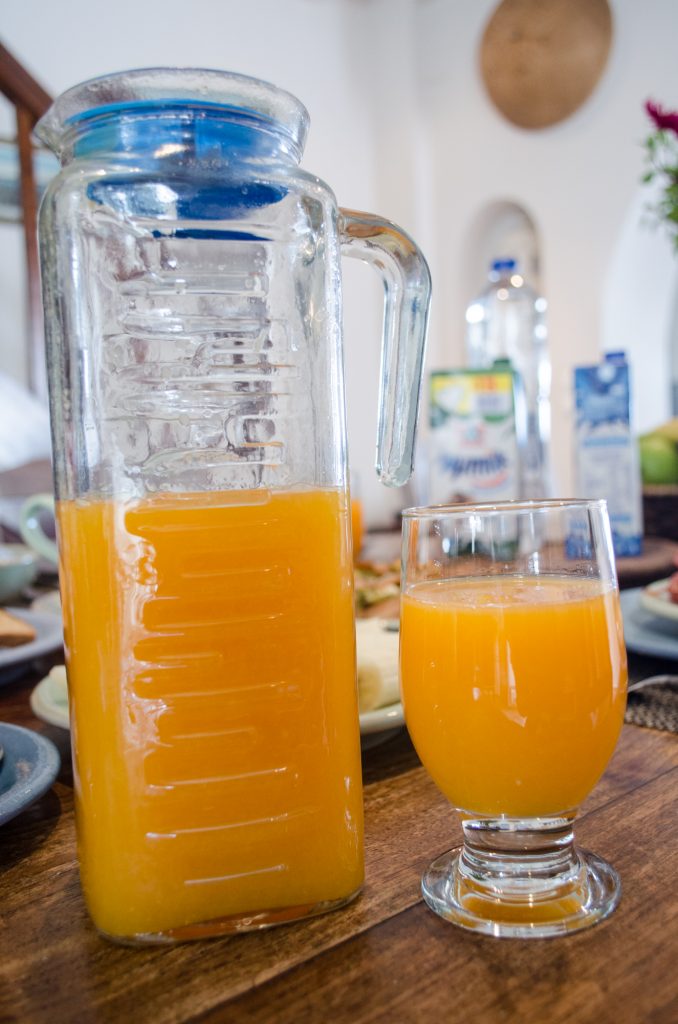 breakfast-at-villa-hurmuses-orange-juice-1